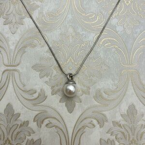Vinatge Fresh water pearl with stamped sterling silver necklace.